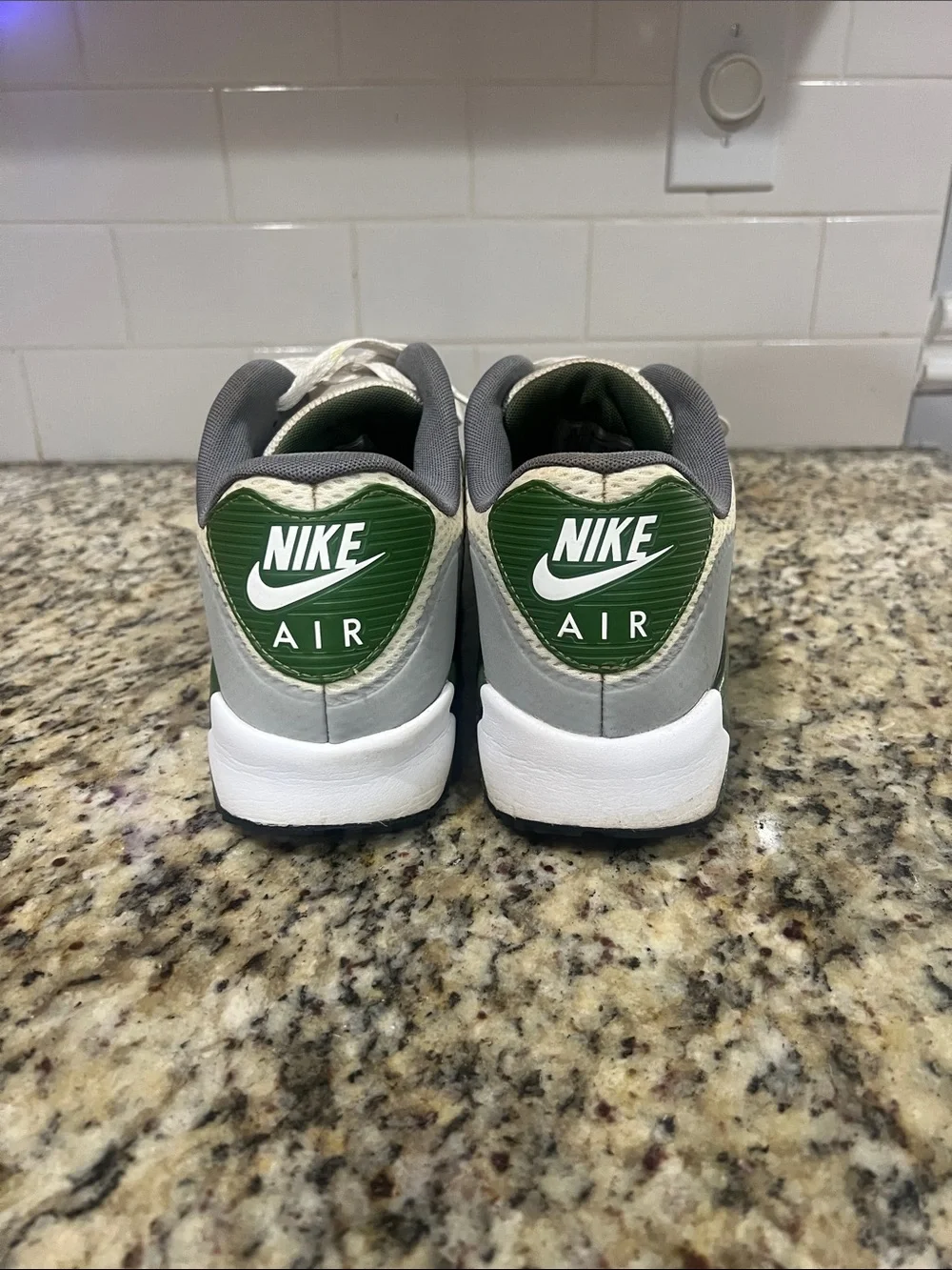 Nike low top